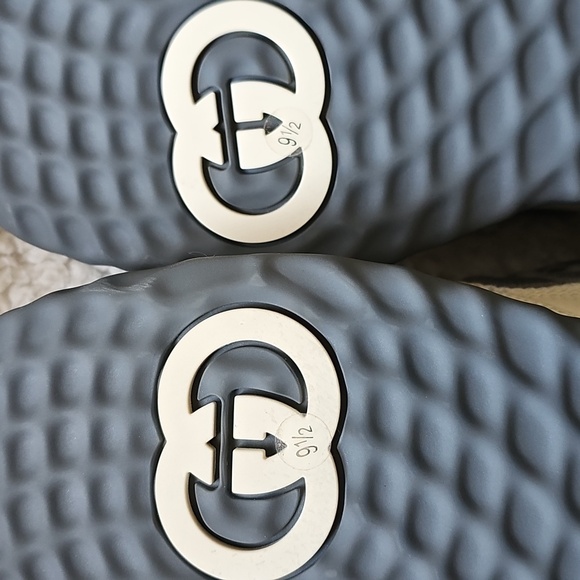 Gucci Men's Off White Mac80 Sneakers, Size 9.5 - Picture 6 of 7